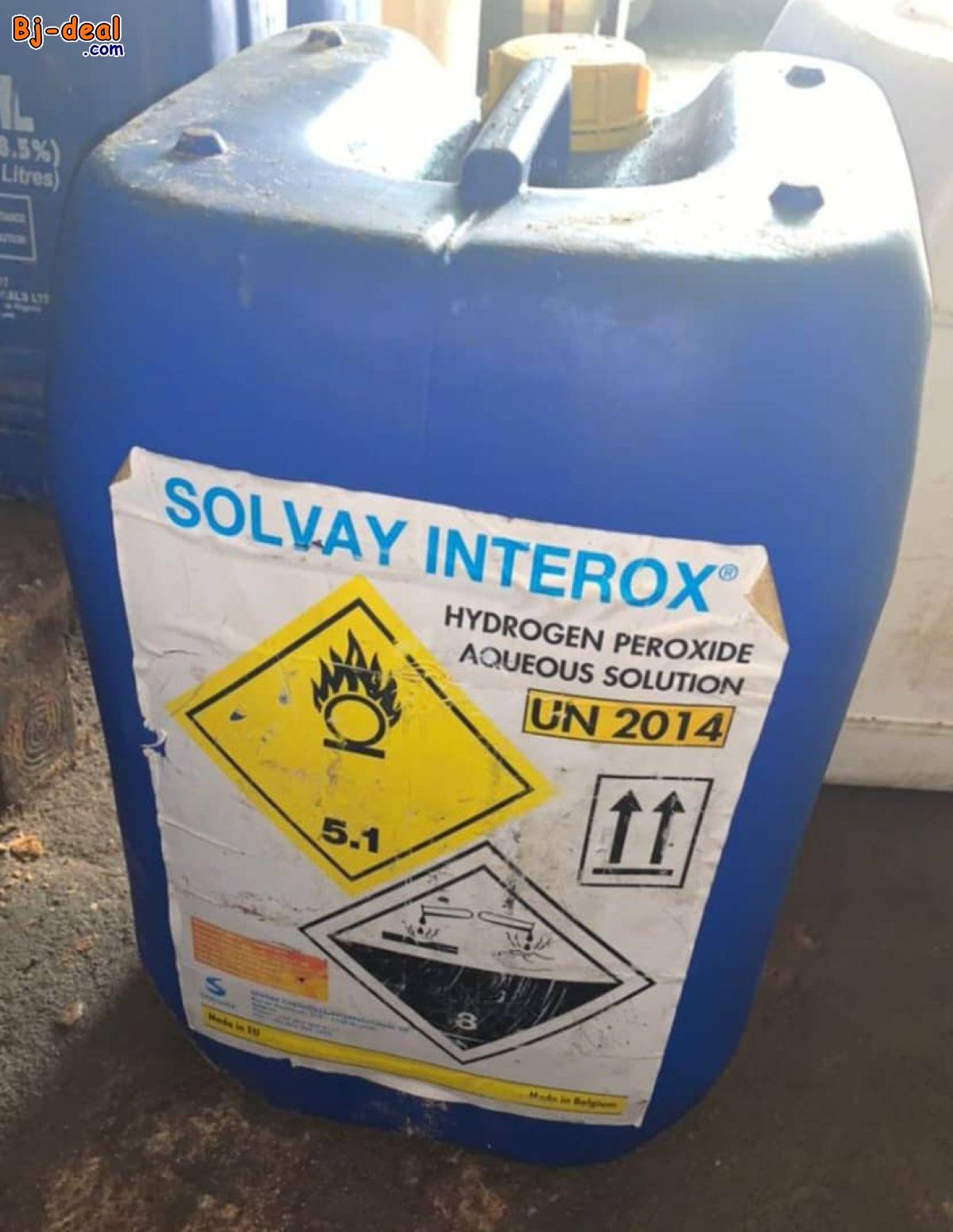 Main image of Hydrogène peroxide disponible à Douala et expédition partout