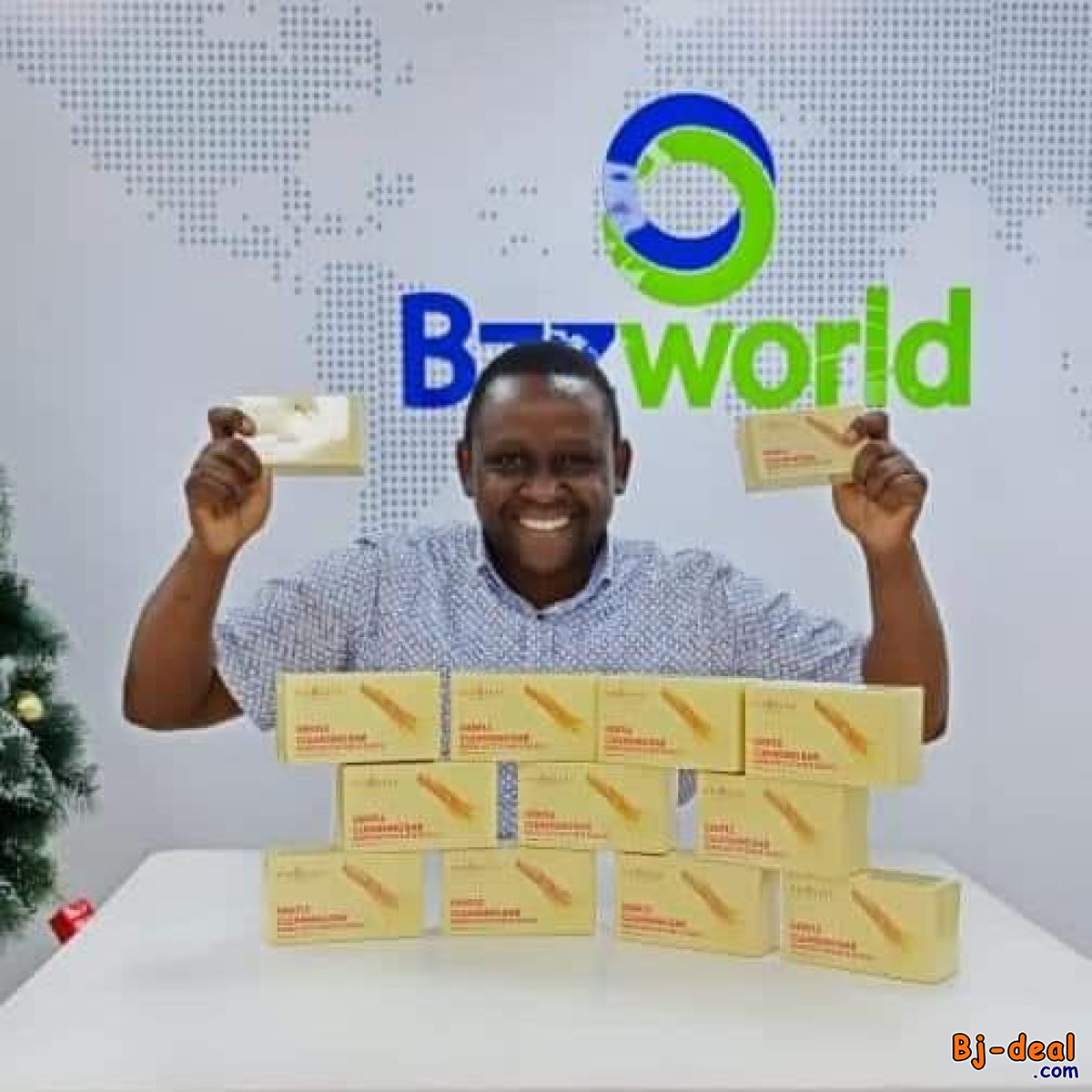 Image principale de SAVON MINOSEED  AU GINSENG ET AUX PARTICULES DE FEUILLES D’OR LUXUEUSES....DOUALA