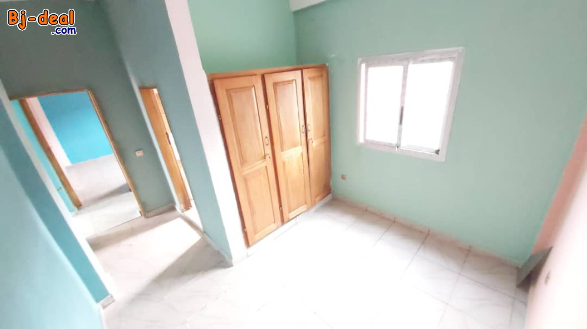 Image principale de Magnifique et Vaste Appartement Haut Standing à louer à Biyem-Assi