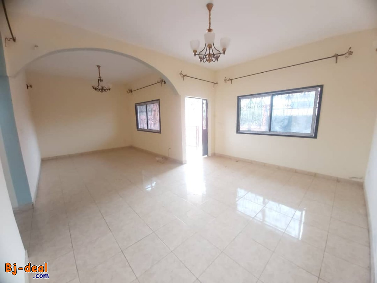 Image principale de Jolie Duplex Haut Standing à louer à Simbock