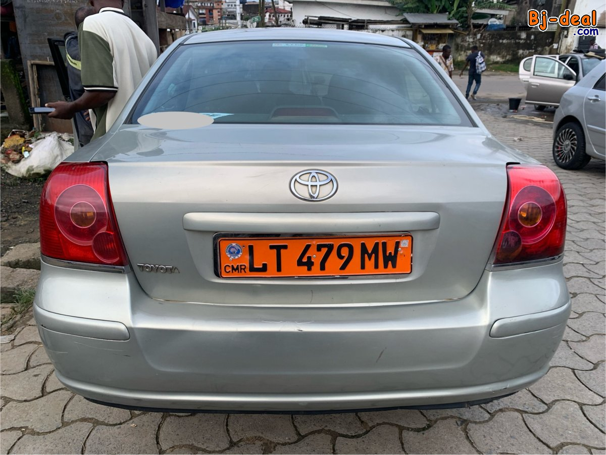 Main image of TOYOTA AVENSIS ANNÉE 2004