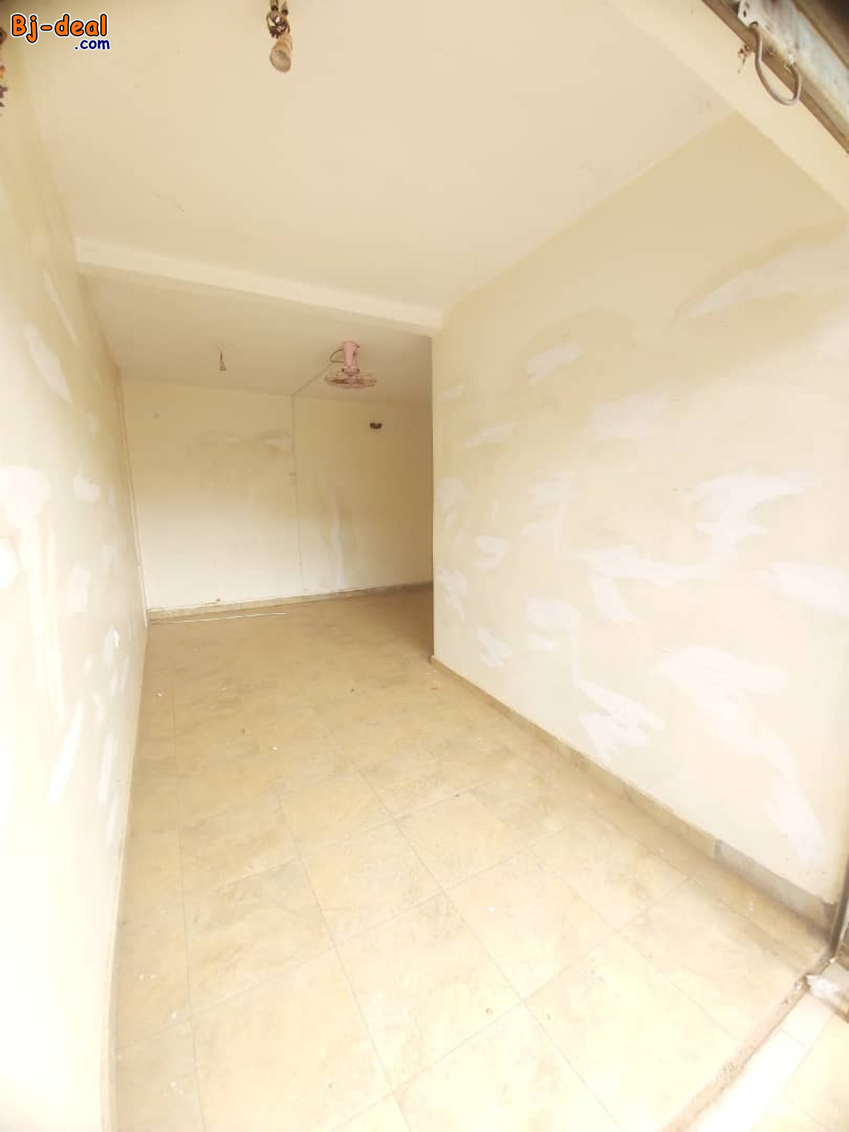 Image principale de Grand Espace Commercial à louer à Damas en Route