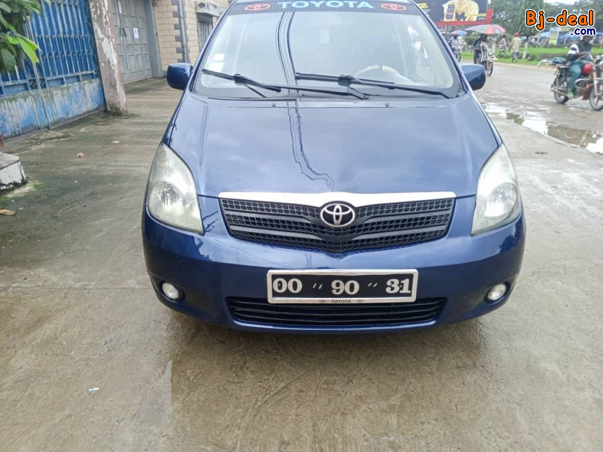 Main image of TOYOTA COROLLA VERSO VVT-i