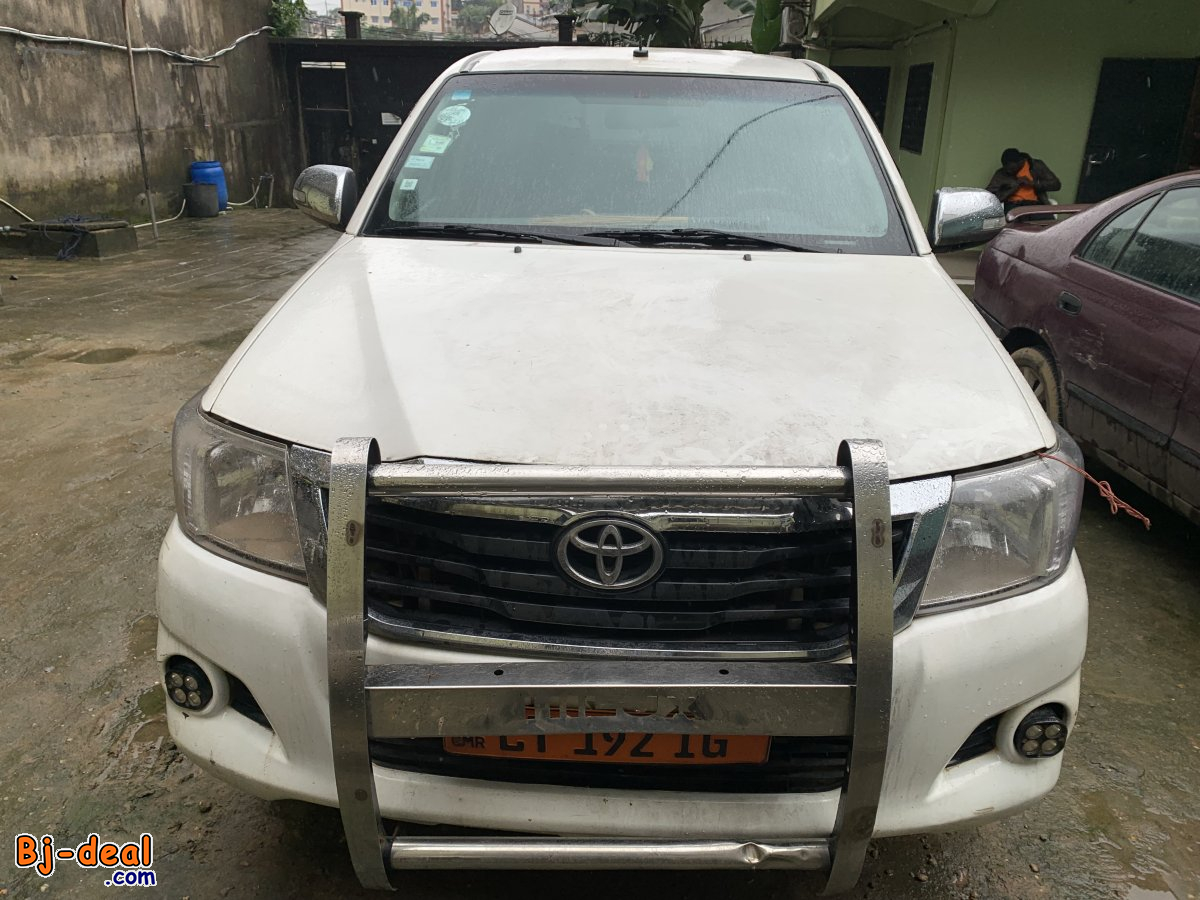 Main image of TOYOTA HILUX année 2012