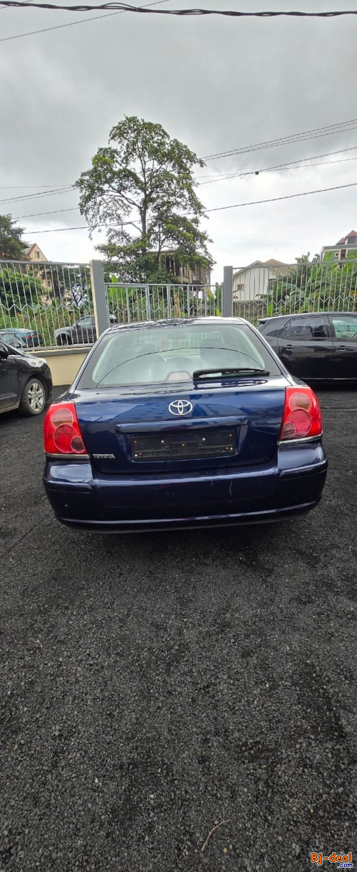 Main image of TOYOTA AVENSIS ANNÉE 2003