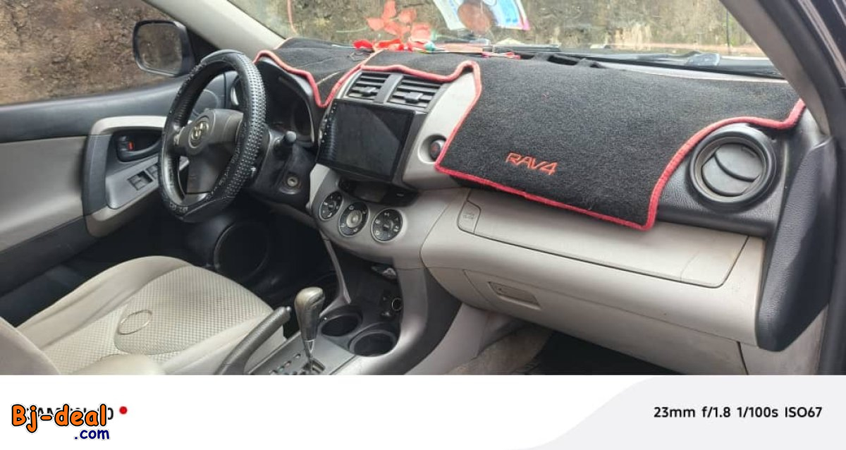 Main image of TOYOTA RAV4 année 2008