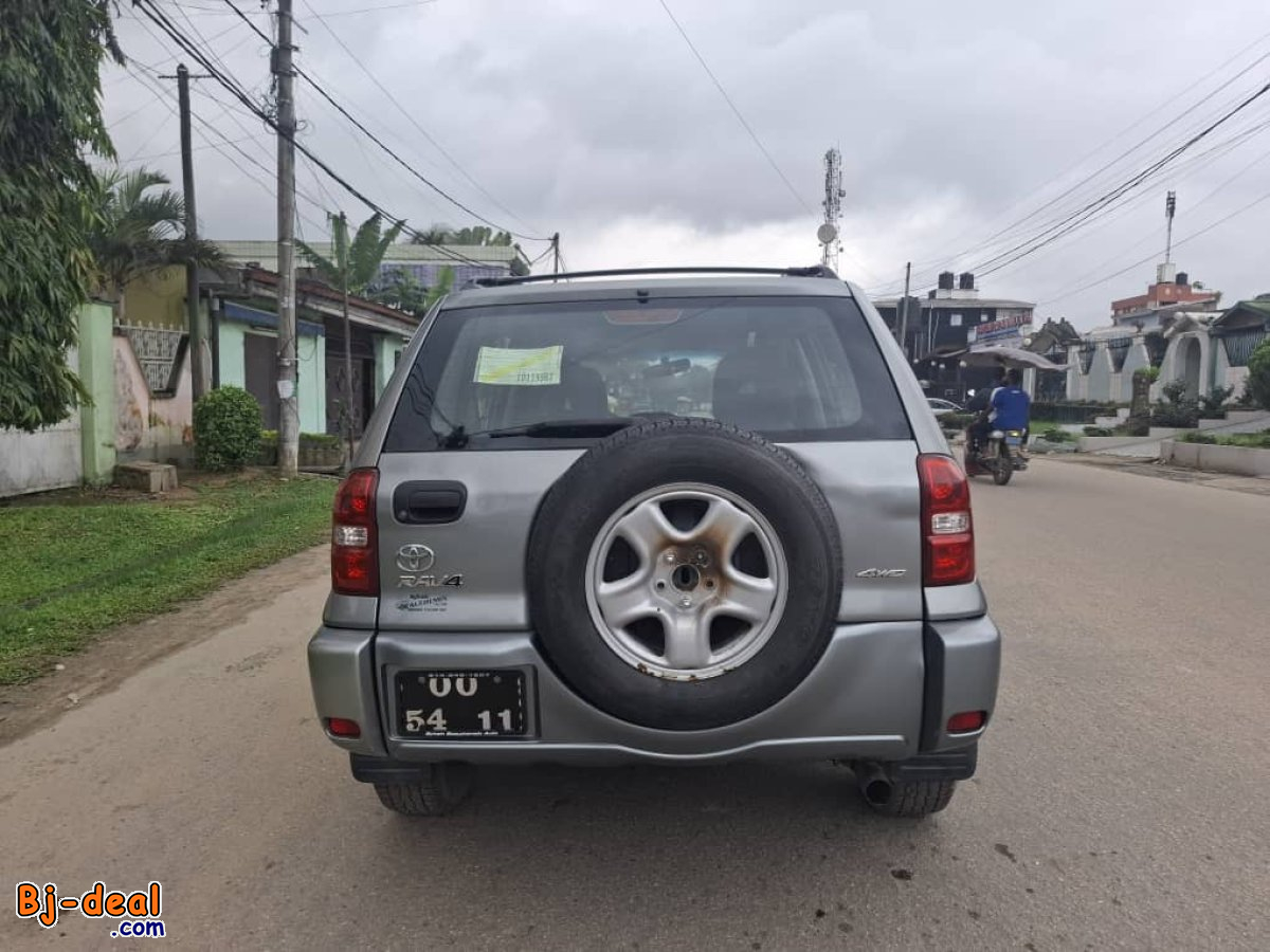 Main image of TOYOTA RAV4 4WD année 2005