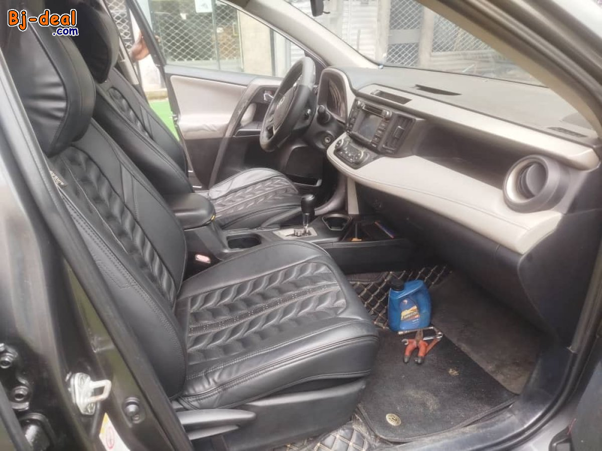 Main image of TOYOTA RAV4 XLE 4wd année 2016