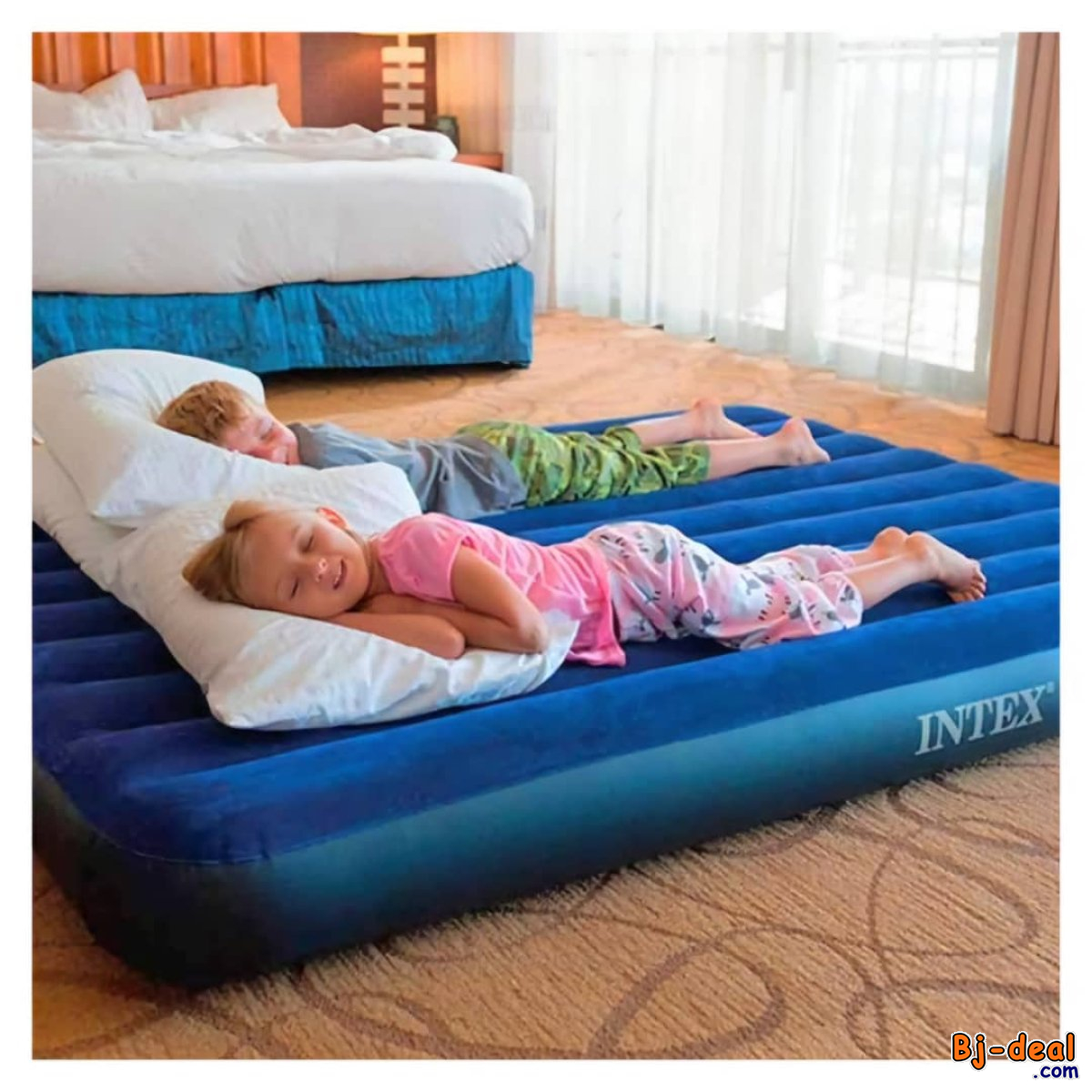 Main image of Matelas gonflable marque européenne Intex