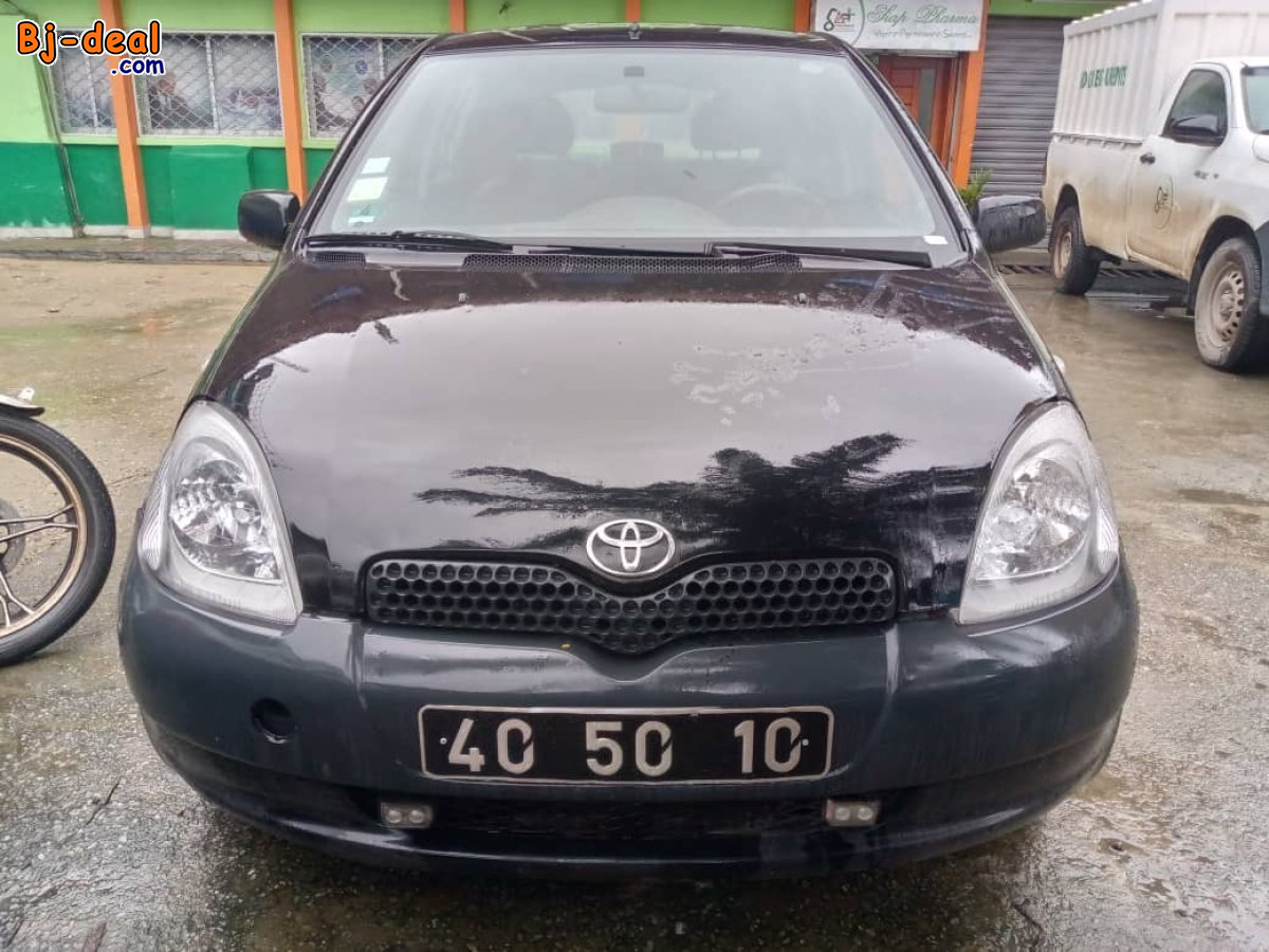 Image principale de TOYOTA YARIS ANNÉE 2003