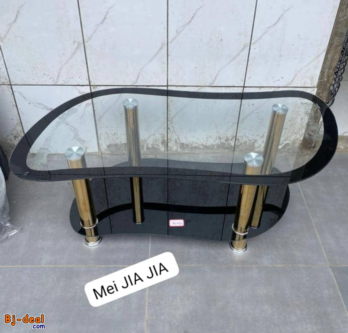 Main image of Table basse disponible à Douala