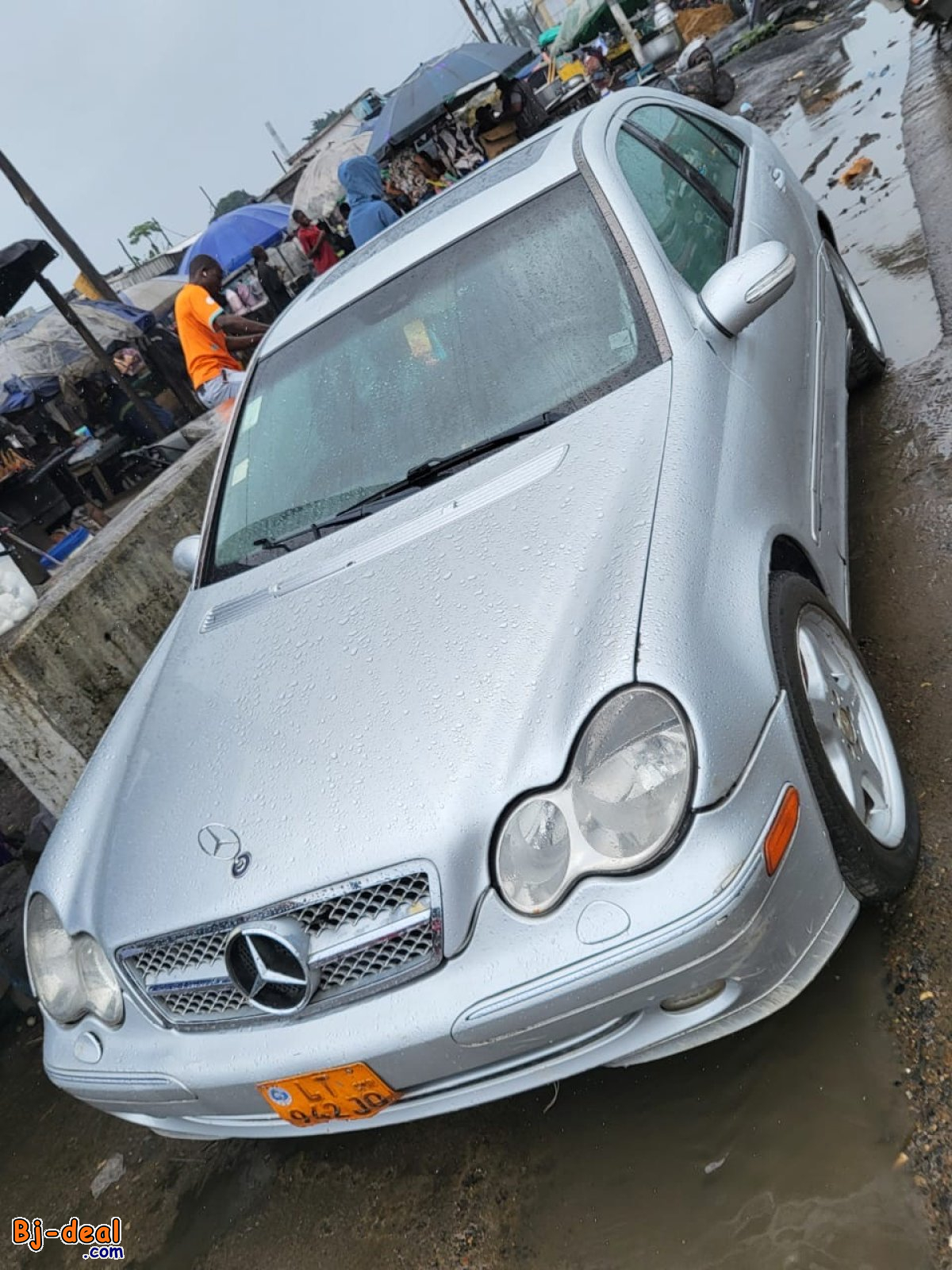 Image principale de MERCEDES C200 année 2006