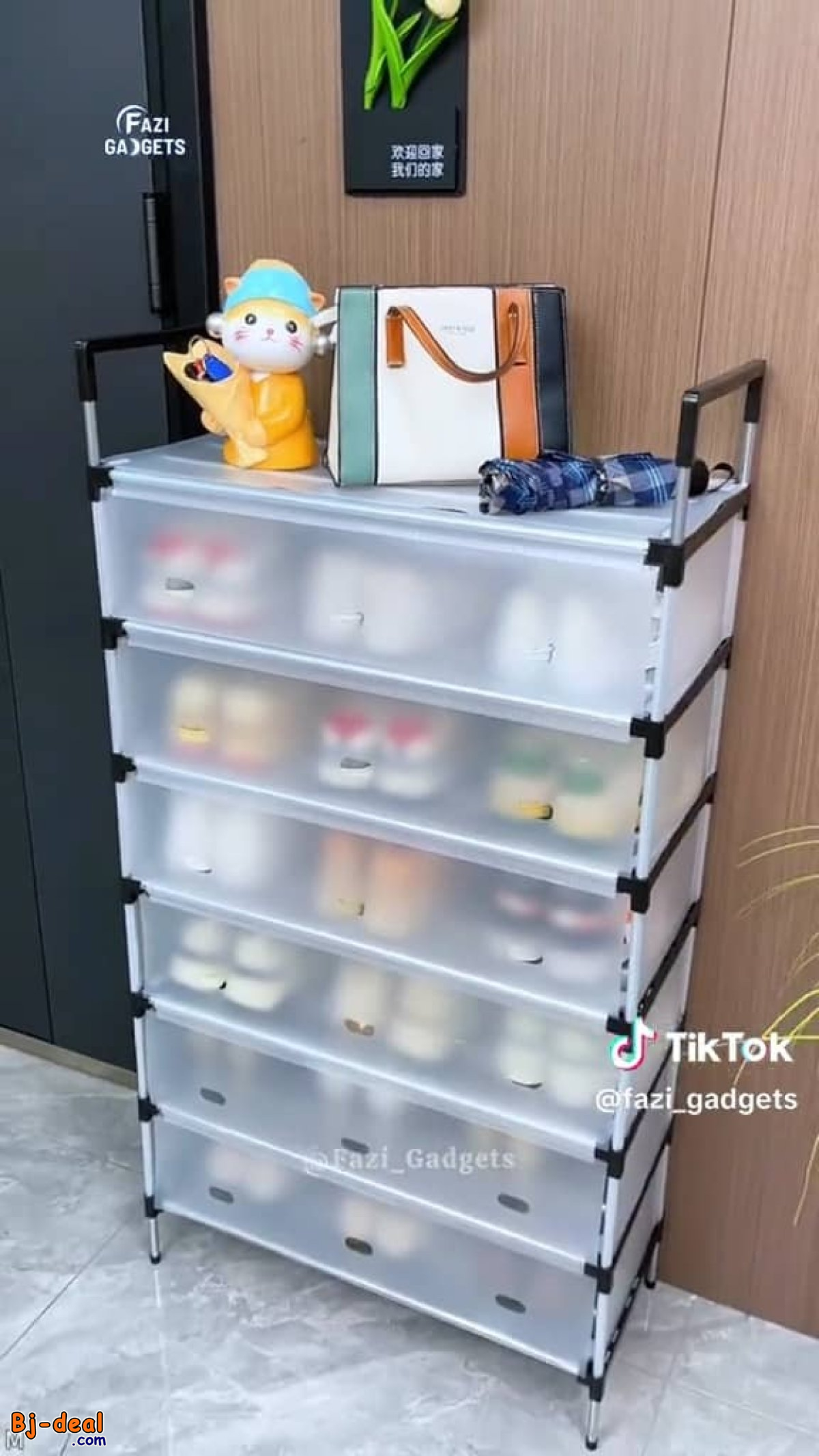 Main image of Étagère chaussures couvert très pratique