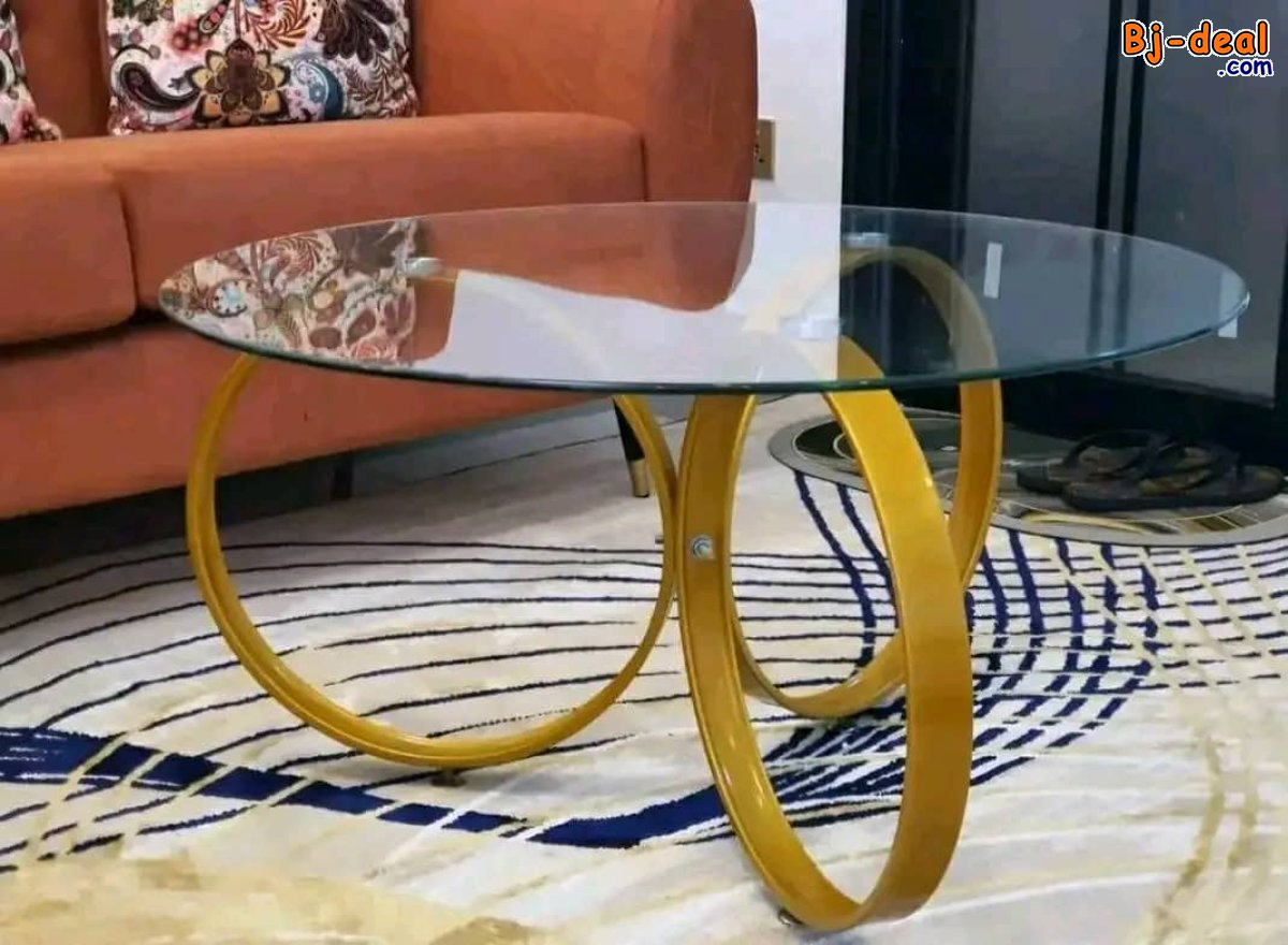 Main image of Table au désign unique trois cercles