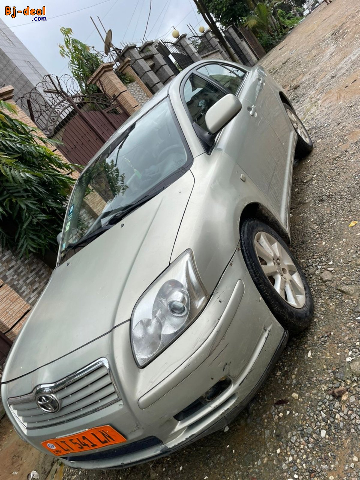 Image principale — TOYOTA AVENSIS ANNÉE 2005