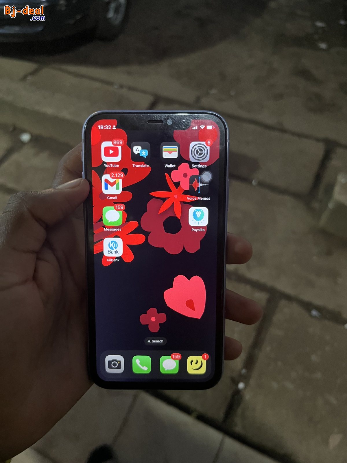 Main image of Iphone 11 64 giga Face id okay  true tone okay batterie 68 okay