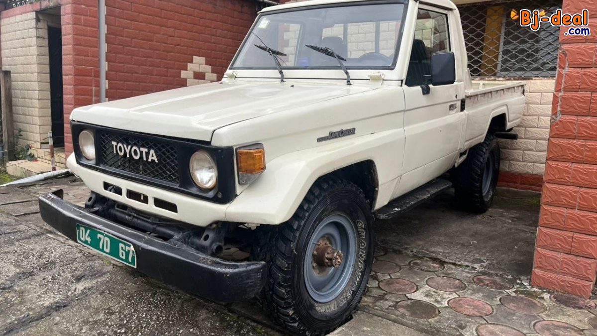 Image principale de TOYOTA LAND CRUISER OCCASION CAMEROUN
