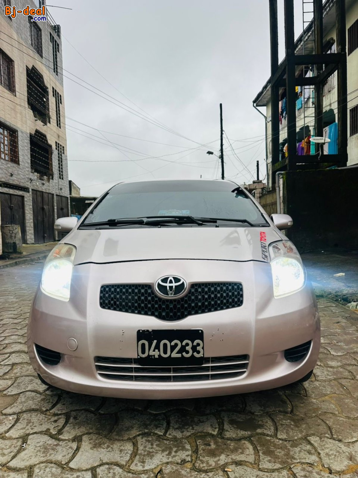 Image principale de TOYOTA VITZ ANNÉE 2010