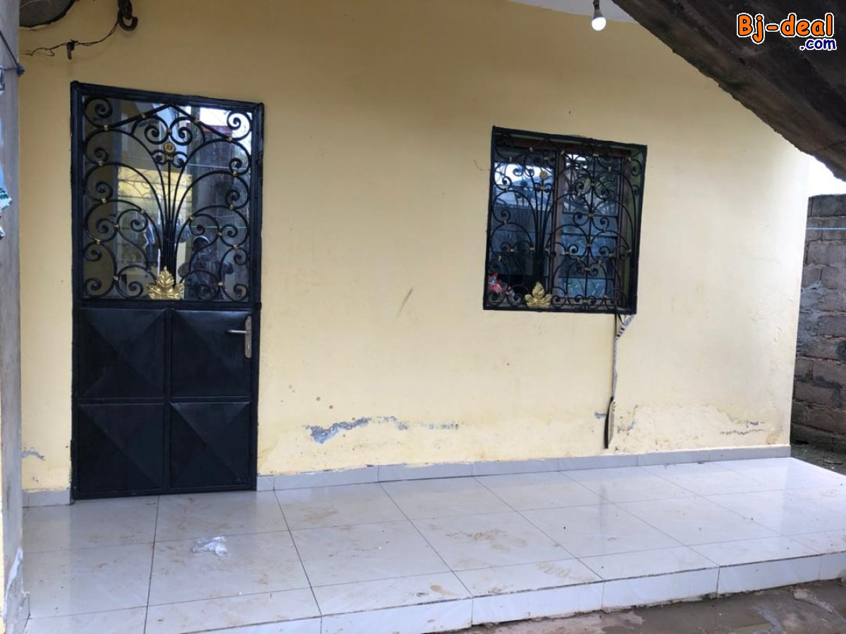 Image principale de Vaste Chambre Moderne à louer à Odza