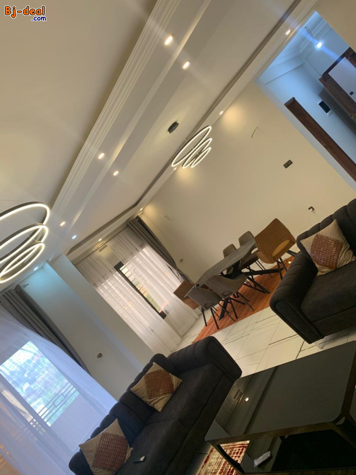 Image principale de Appartement Meublé avec Piscine à louer à Odza