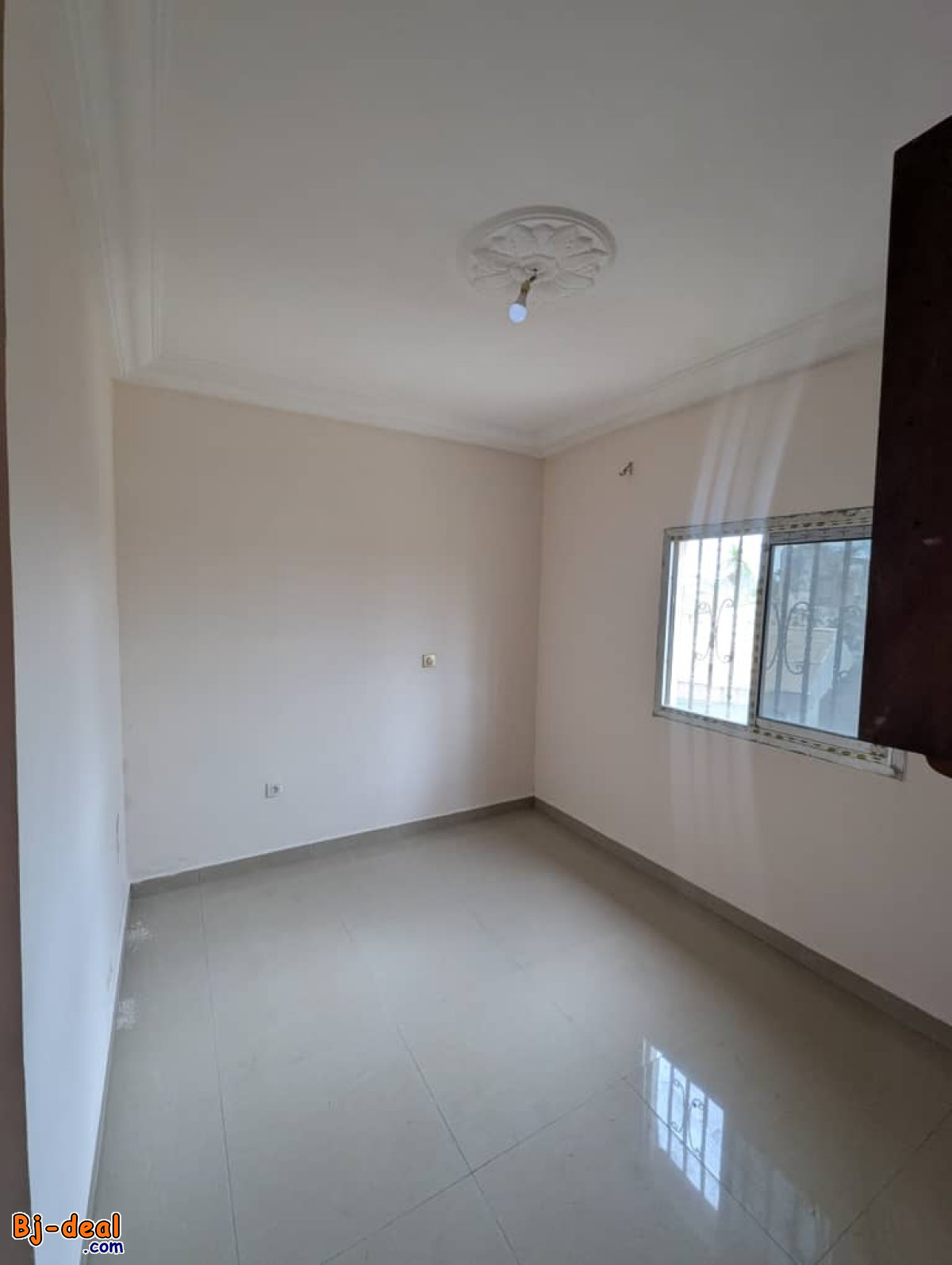 Image principale de Magnifique Studio Haut Standing à louer à Odza