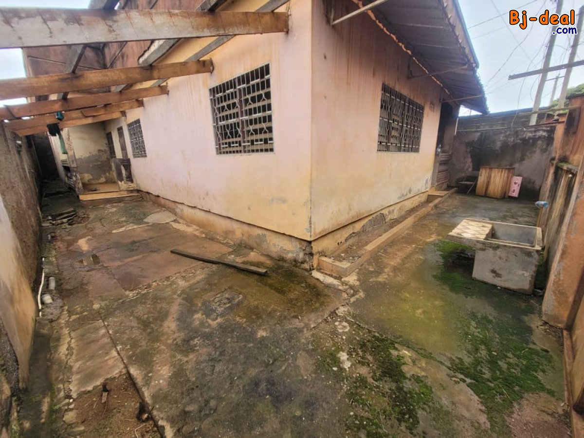 Main image of Résidence Titré de 229m² à vendre à Simbock