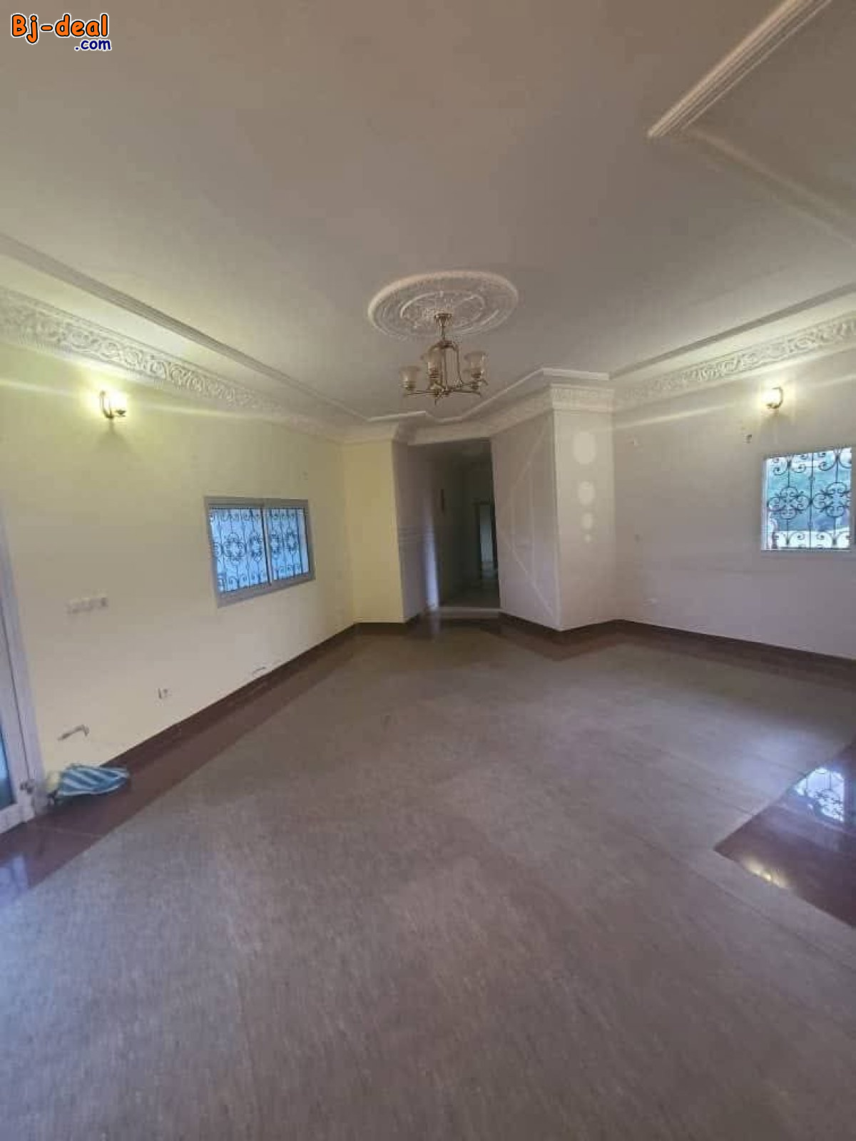 Image principale de Vaste Appartement Bon Standing à louer à Odza