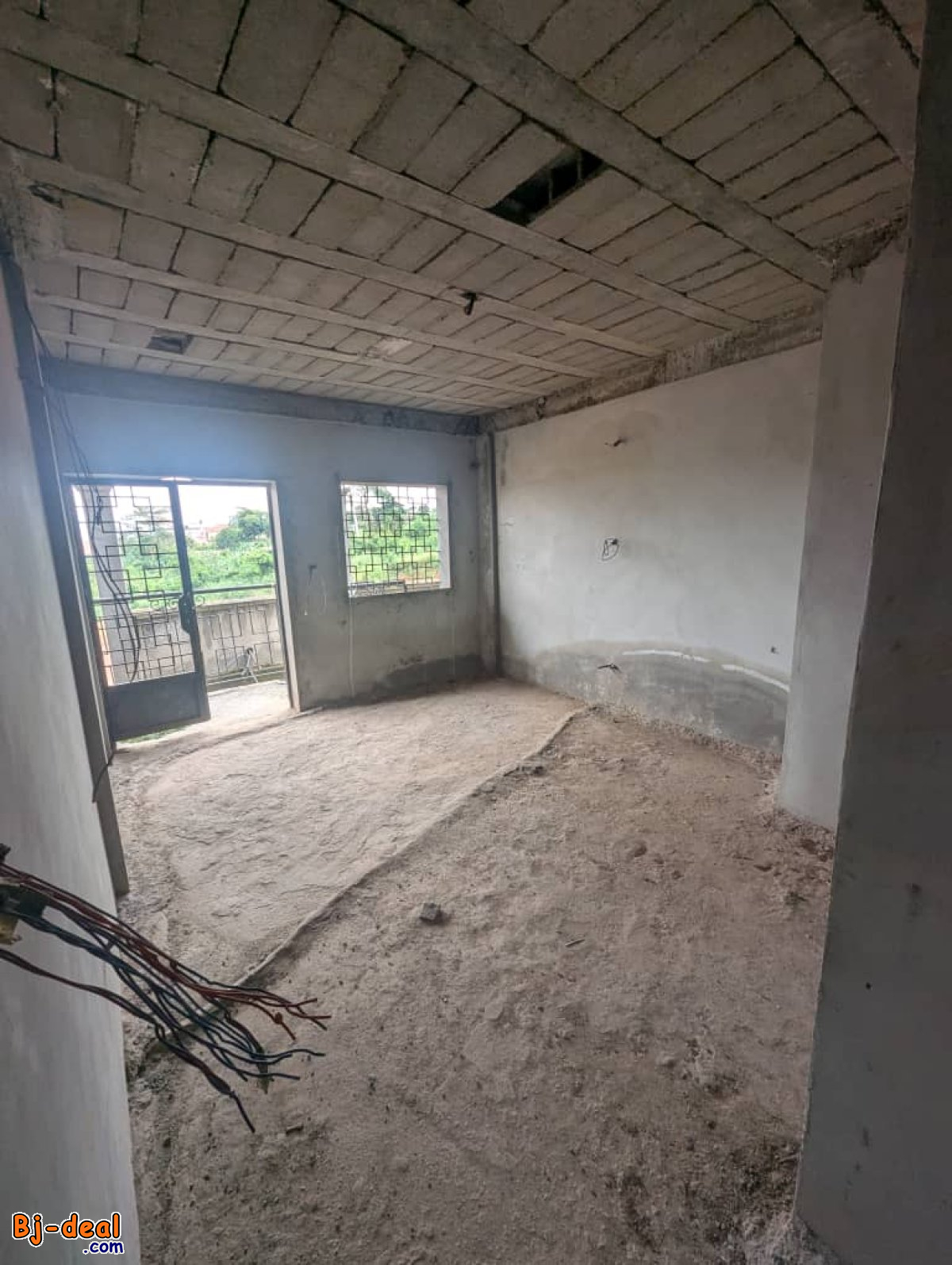 Image principale de Immeuble R+2 à vendre à Odza