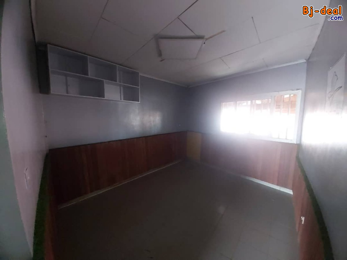 Main image of Vaste Bureau Bon Standing à louer à 5min du Centre-Ville