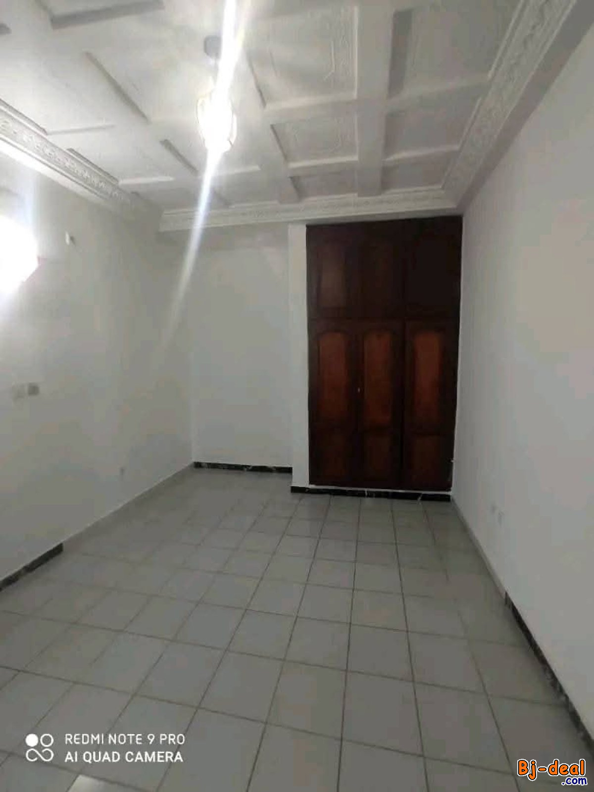 Image principale de Magnifique Immeuble à louer à Odza