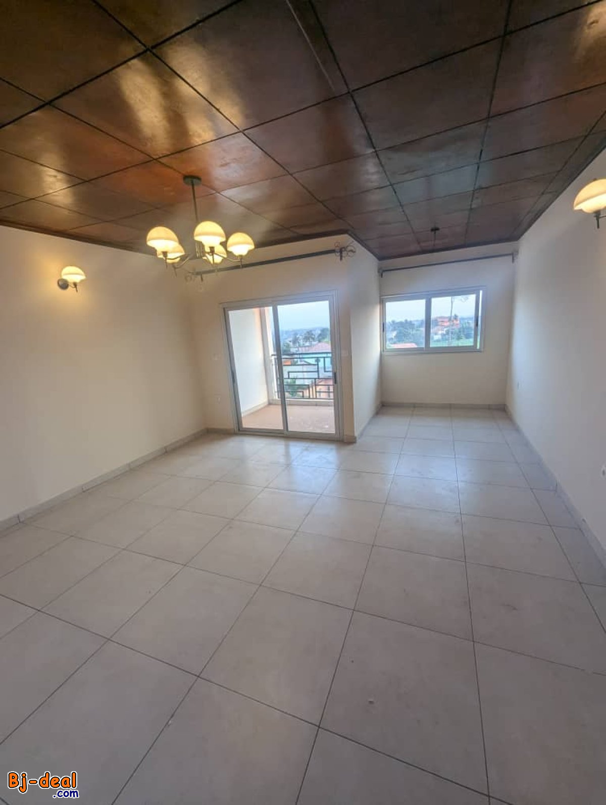 Image principale de Magnifique Appartement Haut Standing à louer à Odza