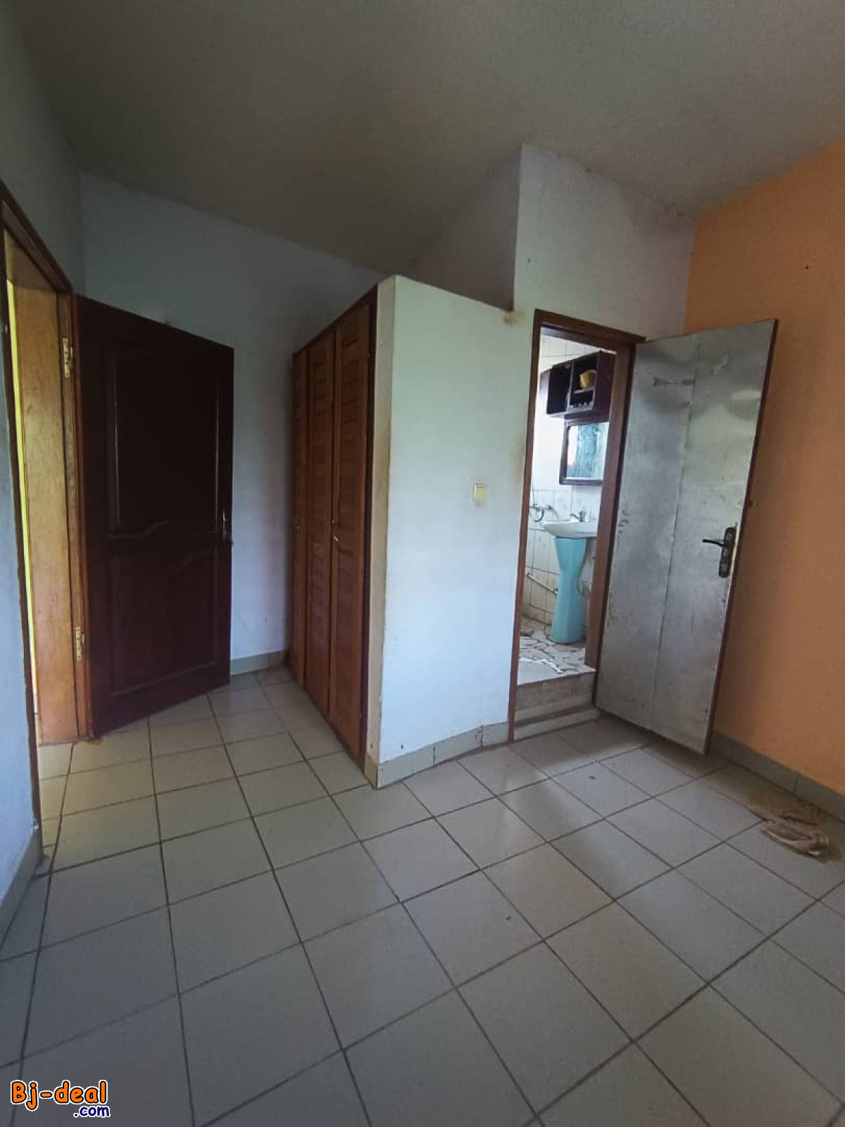 Image principale de Joli Studio Moderne à louer à Etoug-Ebé