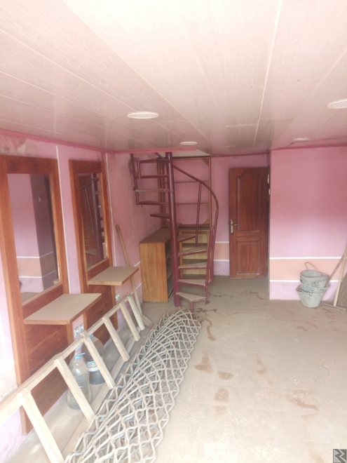 Main image of Boutique avec mezzanine à  louer à  Etoa Meki