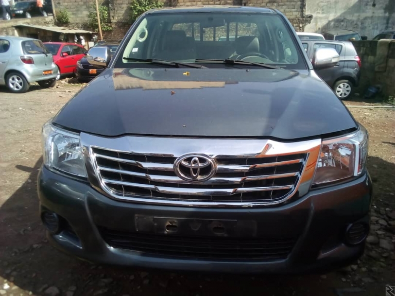 Image principale de A vendre bon prix picup toyotatou