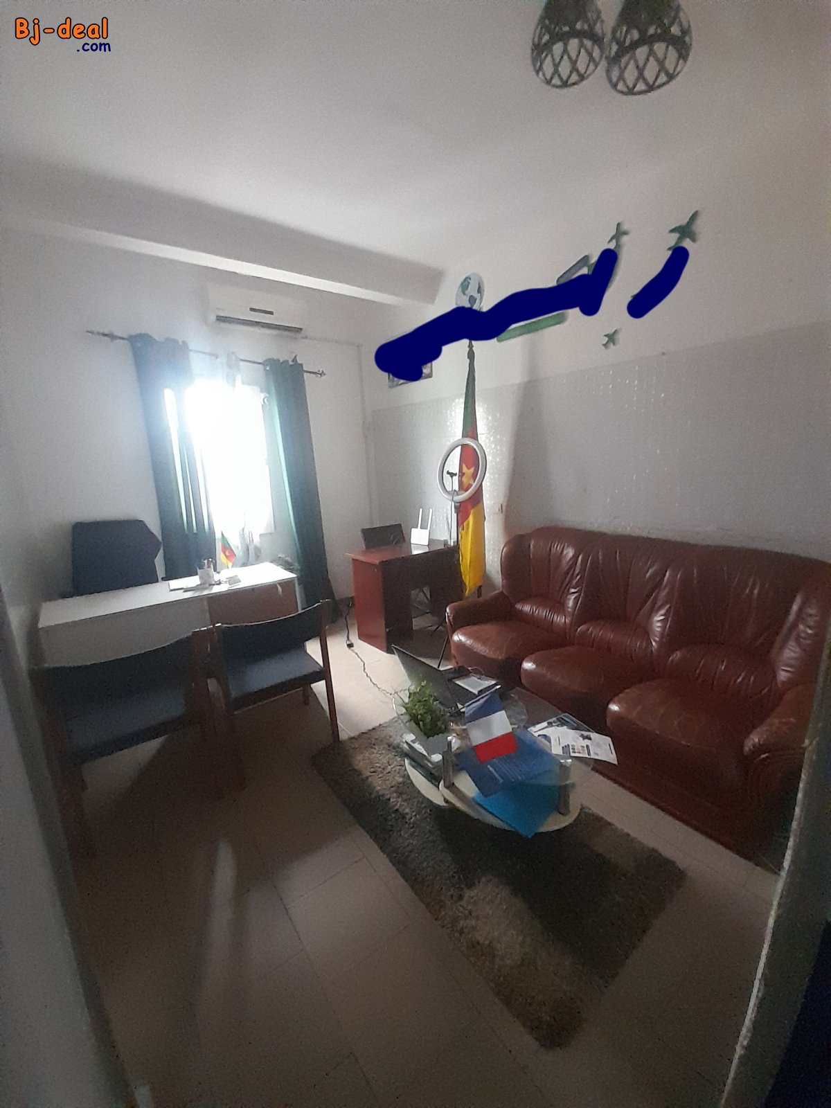 Image principale de Bureau a louer à akwa une pièce avec toilette