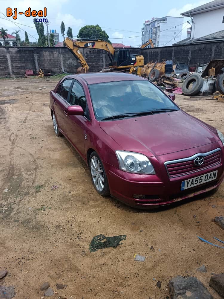 Image principale de Toyota Avensis en vente disponible à Douala