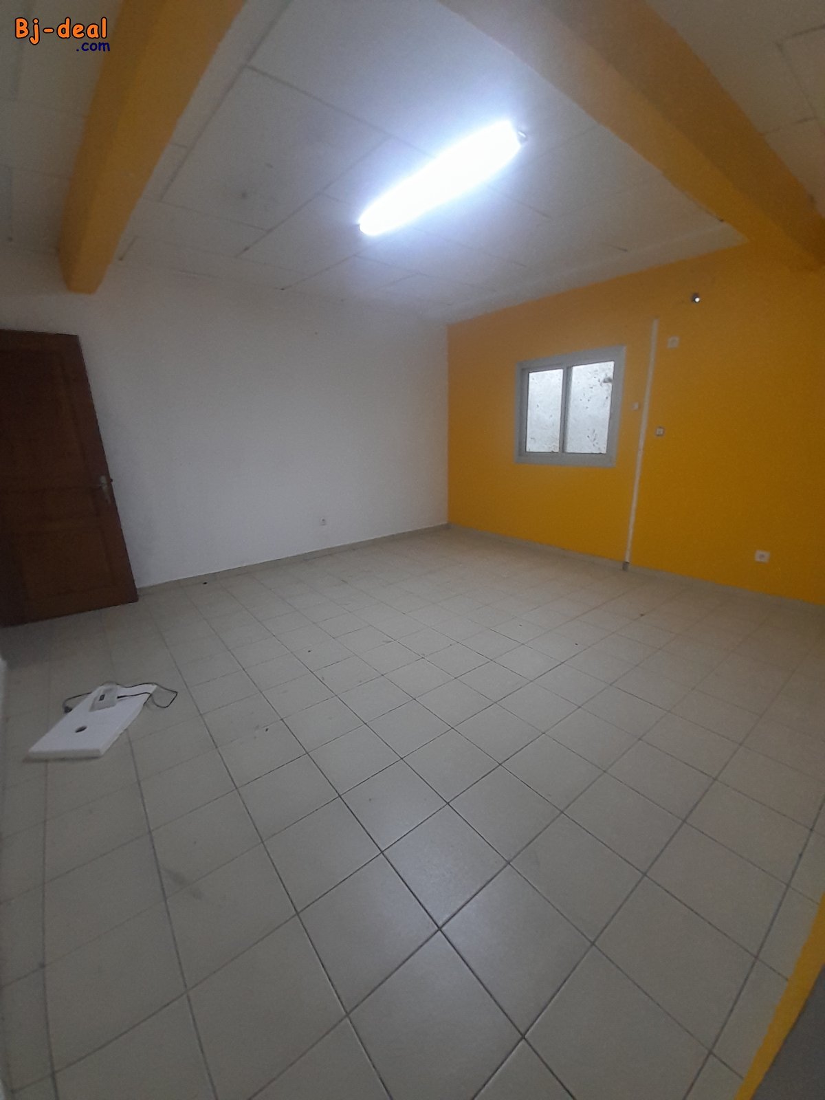 Image principale de Bureau une pièce a louer a akwa