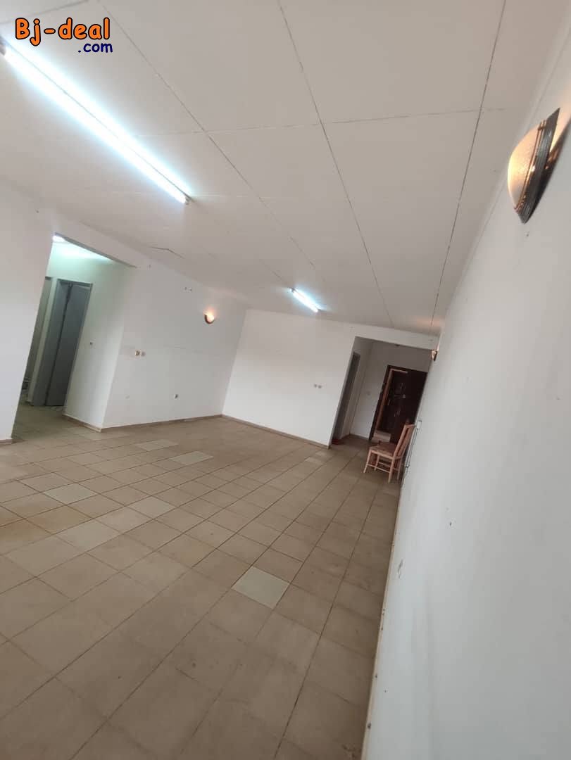 Image principale de Appartement spacieux à Titi garage