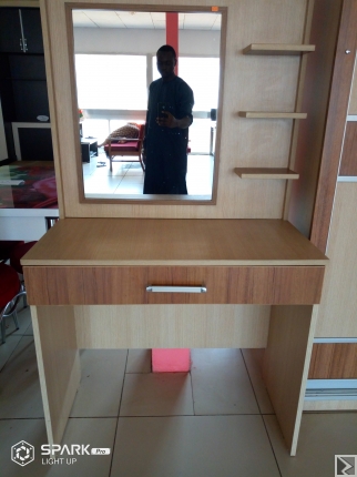 Main image of Coiffeuse