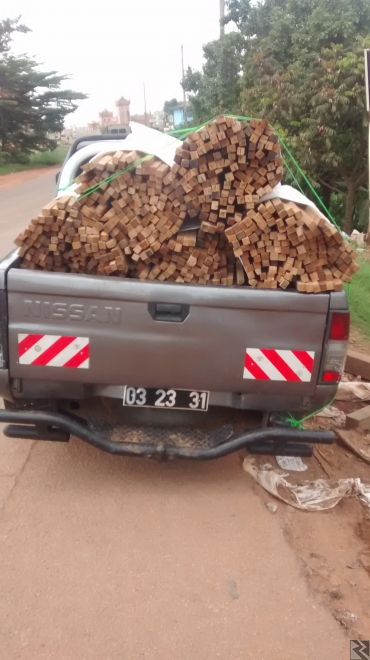 Image principale de A LOUER  PICK UP NISSAN  DOUBLE CABINE CINQ 5 PLS