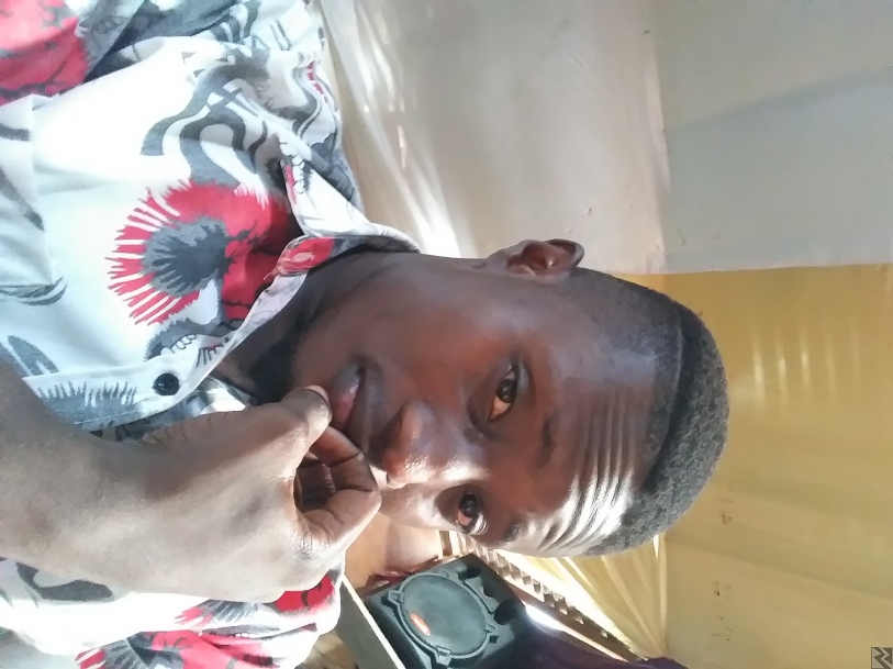 Image principale de Enseignant D'Anglais et un Vocalist disponible