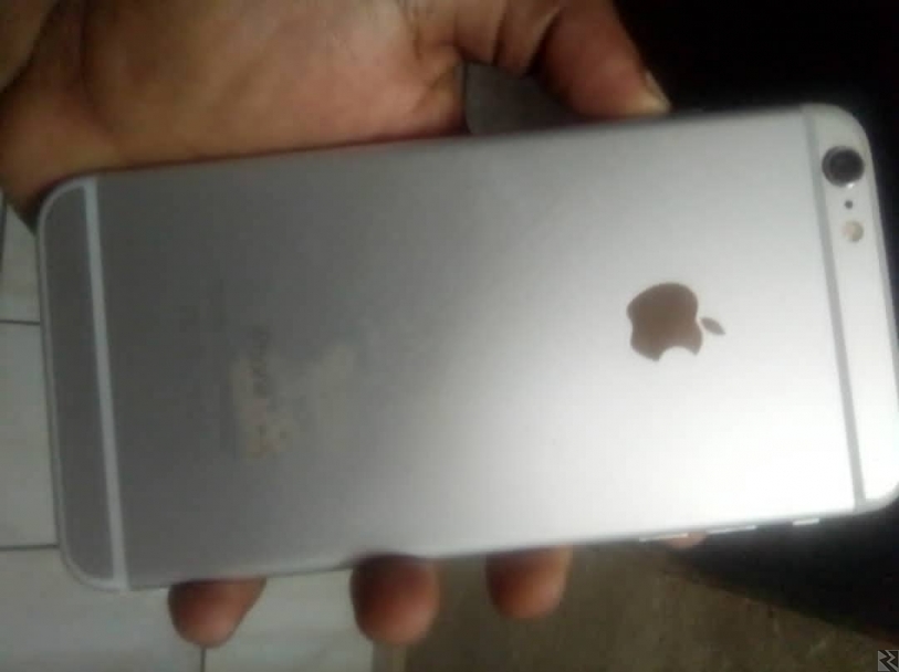 Main image of iPhone 6 Plus à  vendre douala