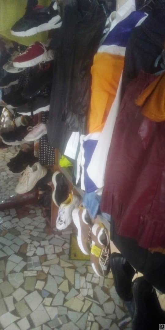 Main image of Fond de commerce d'un shopping à  vendre à  Essos