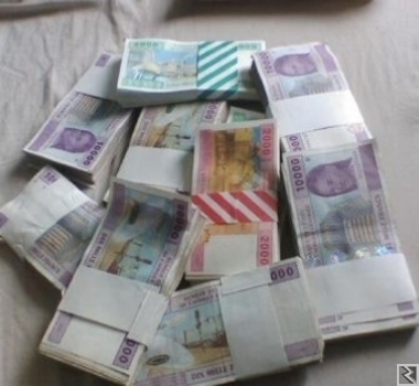 Main image of richesse celebrité et gloire par mamiwata