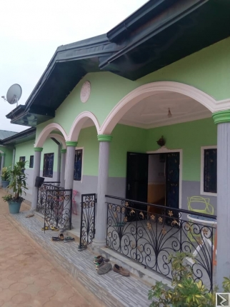 Image principale de Très belle Villa avec piscine,à  vendre au quartier  AWAE MONTI