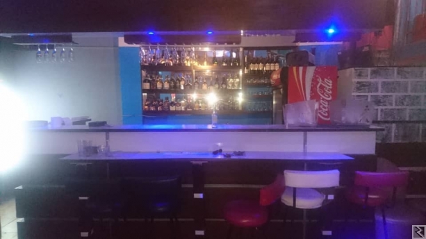 Main image of Snack a vendre a Titi garage