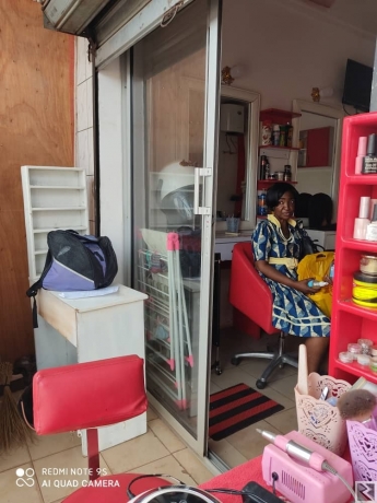 Main image of Fond de commerce d'un salon de coiffure a vendre