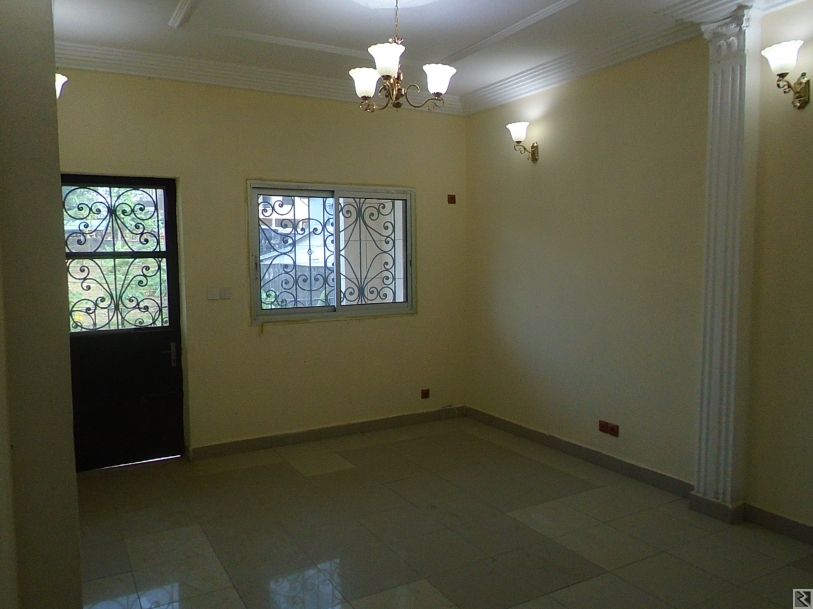 Main image of Vaste Appartement 2 chambres à  louer Logpom