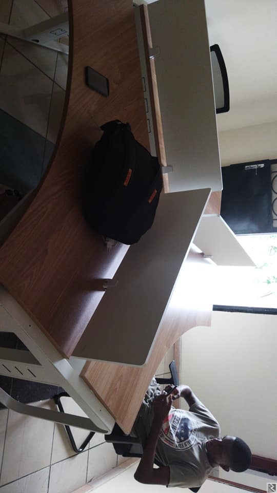 Main image of Station de travail  pour bureaux 3 places