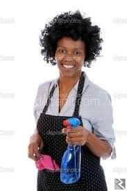 Image principale de ménagère résidente à  etoudi